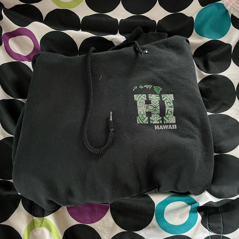hawaii sweatshirt size medium